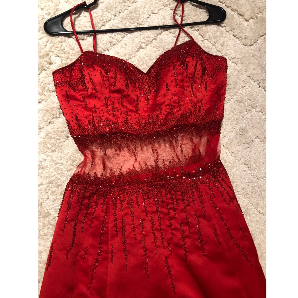 Red Sparkly Prom Dress (Price Is Negotiable)